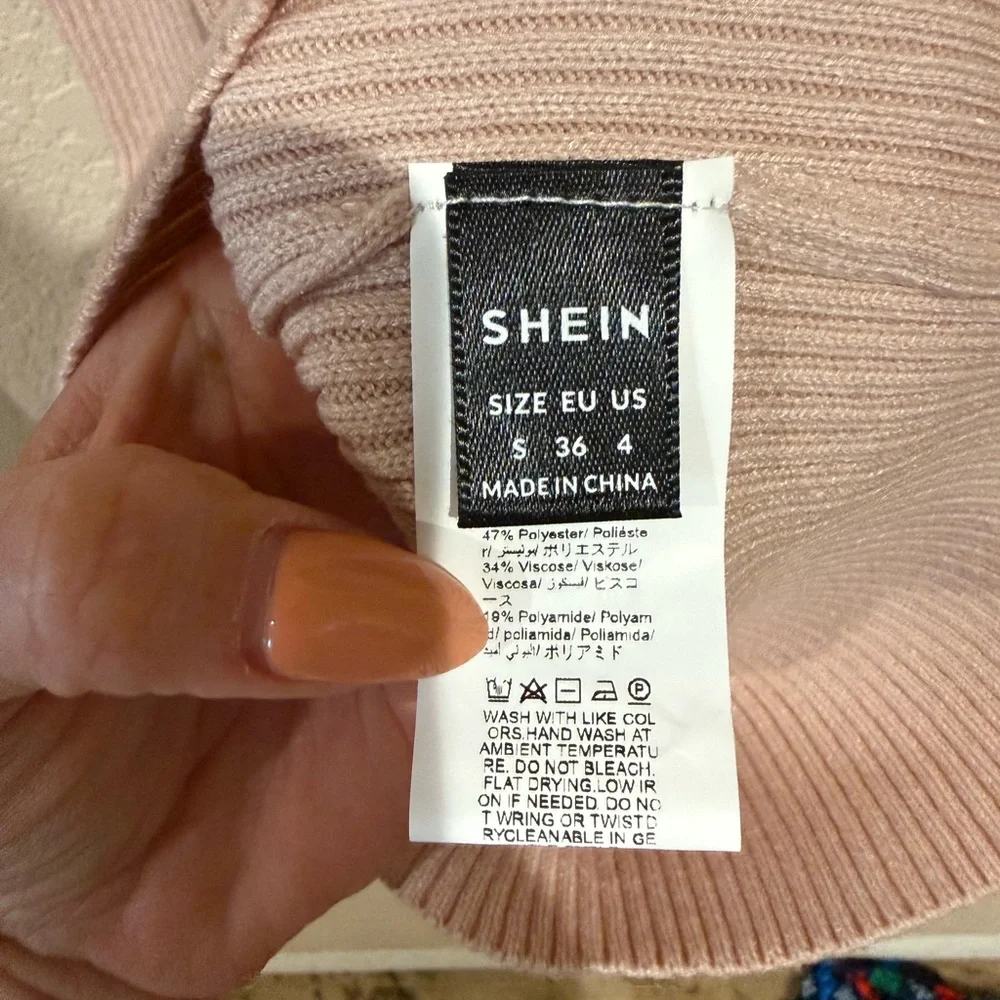 NWOT Blush Pink Sweater Dress Women’s Small Off Shoulder Wrap Style Ribbed Knit - Picture 4 of 4